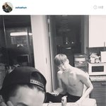 [EXO] 저기 <b>반대편</b>쪽엔 찬열이가 올린 티비가있겠네?