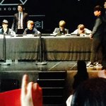 [EXO] 장이씽 팬싸는왔는데 싸인<b>안</b>하고 <b>서</b>있음;;