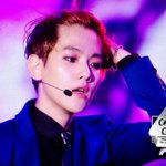 [EXO] 백현포스터<b>필요</b>한사람..