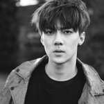 [EXO] 아트<b>디렉터</b> 돼서 애들 앨범디자인해주고싶