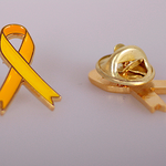 [EXO] 세월호 1주기때 <b>뱃지</b> 달려고 하는데