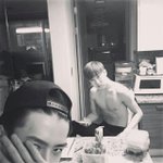 [팬픽] 새준)준.면이 어깨를 줄여보았어