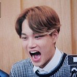 [EXO] 종인이 컬2투쇼에서 이표정