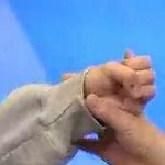 [EXO] 백현이손보고<b>놀란</b> 민석이