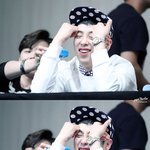 男아이돌들의 도트 <b>무늬</b> 패션