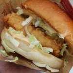 아들과 사이좋게 마이징거버거 하나로 든든하게 점심을~~~