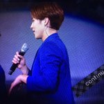 [시우민] 속보)제주도에서 닭손<b>시전</b> 시우민