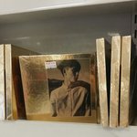 [EXO] ㅋㅋㅋ울동네 디오앨범 개많이<b>남아</b>있네
