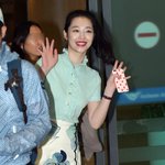 화보 촬영 갔다가 입국하는 <b>설리</b>