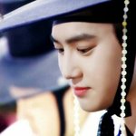 [EXO] 준면이 왕옆에서 간쟁하는 신하?내시?