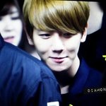 [백현] 백현 볼 폭폭 파인 <b>미소</b>