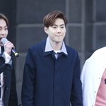 [EXO] 준면이 저 <b>회색</b>브이넥 박제하고싶다
