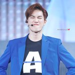 [EXO] 우리엄마랑 <b>쇼파</b>에 앉아서