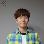 [모든팬덤] 백화점에서 놀다 엄마한테 잡혀서 사진찍은 <b>st</b> .