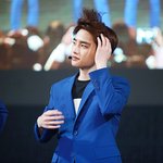 [EXO] 피부 까마면 <b>치크</b> 바르면 안됨?