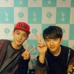 [exo] <b>경수</b> 손 진짜 큼