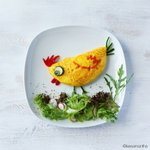 <b>접시</b>위에 그려진 맛있는 그림