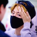 [백현] 백현이의   <b>우아</b>작렬   손가락