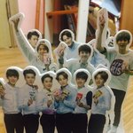 [EXO] 밑에 빼<b>1</b>빼<b>1</b>로미니등신대? 그거