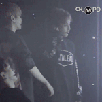 [EXO] 이 거린완전 난리야 <b>by</b>백현