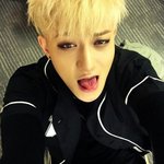 [EXO] 자기새끼가 타국에서 인대<b>파열</b>났는데