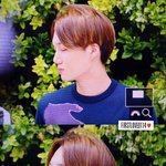 [카이] <b>종인</b>이 이런배경 화보 소취