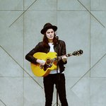 전세계적인 센세이션을 일으킨 대박 신인 가수 제임스 베이