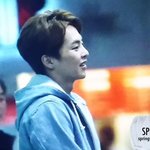 [시우민] +<b>러브</b>게임 출/퇴근 시우민 >.<