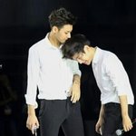 [EXO] 타오한테 <b>부비</b>부비하는 백현이