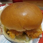 <b>kfc</b>에서 마이징거버거 먹었는데 마시쪄요^^