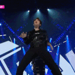 [EXO] 헐 경수 <b>저</b>때랑 <b>옷</b>도똑같아 쩐다오늘