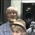 [EXO] 세루 탄압하지마 개<b>십알</b>련아