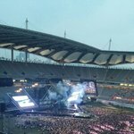 [EXO] 저 많은 그라운드가 다 <b>관계자</b>~