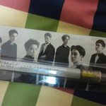 [EXO] 이거 들고가서 <b>풍선</b>에 껴넣으면 이쁠려나