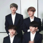 [EXO] 돗자리는잘만사면서 응원봉은 왜 <b>안</b><b>사</b>