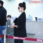 오랜만에 앞머리없이 머리 묶은 윤아!