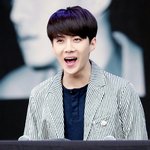 [EXO] 세훈 찬열 둘이 무대교체될때 잽잽하며 지나갔대