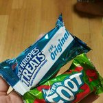 [EXO] 어제 세훈이가 <b>사간</b> 세계과자래