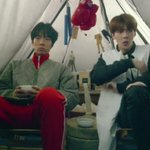 [EXO] 세훈이 <b>빨강</b>이랑 있을때 잘어울리지않냐