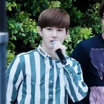 [EXO] 스트라이프<b>셔츠</b> 너무 예쁘지 않음?