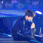 [EXO] 웬만하면 경광봉다사면좋겠다