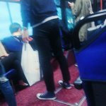 [EXO] 나아까 버스타고 집가는길에 남팬봄ㅋㅋㅋㅋㅋㅋㅋ