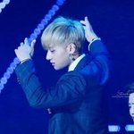 [EXO] 생일 축하해 많은사람들의 축하<b>속</b>에서