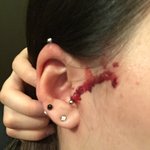 [꼭봐주세요] 이모가 제뺨때리고 머리채잡아서 흔들었네요