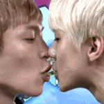 [EXO] 너네 이거 기억나냐 <b>빼빼로</b>게임 ㅋㅋㅋㅋㅋㅋ