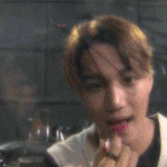 [EXO] 추천좀) 립스틱 <b>vs</b> 립<b>글</b>로즈