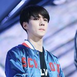 [EXO] 애기 얼마나 상처받았을까 생각하면 맴찢 ㅅㅂ