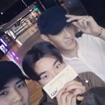 [EXO] 현비니 얼굴로 까는건 ㄹㅇ <b>양심</b>없다 아님?ㅋㅋㅋ