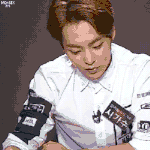 [EXO] 밤에 <b>클럽</b>갔다 들켜서 같이 카페에 감