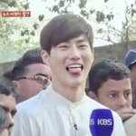 [EXO] 여기 <b>축구</b>할때 골!!! 
